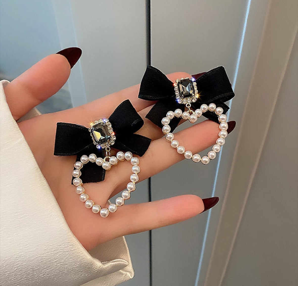 Pearl Around Heart & Bow Knot Oversized Stud Earrings