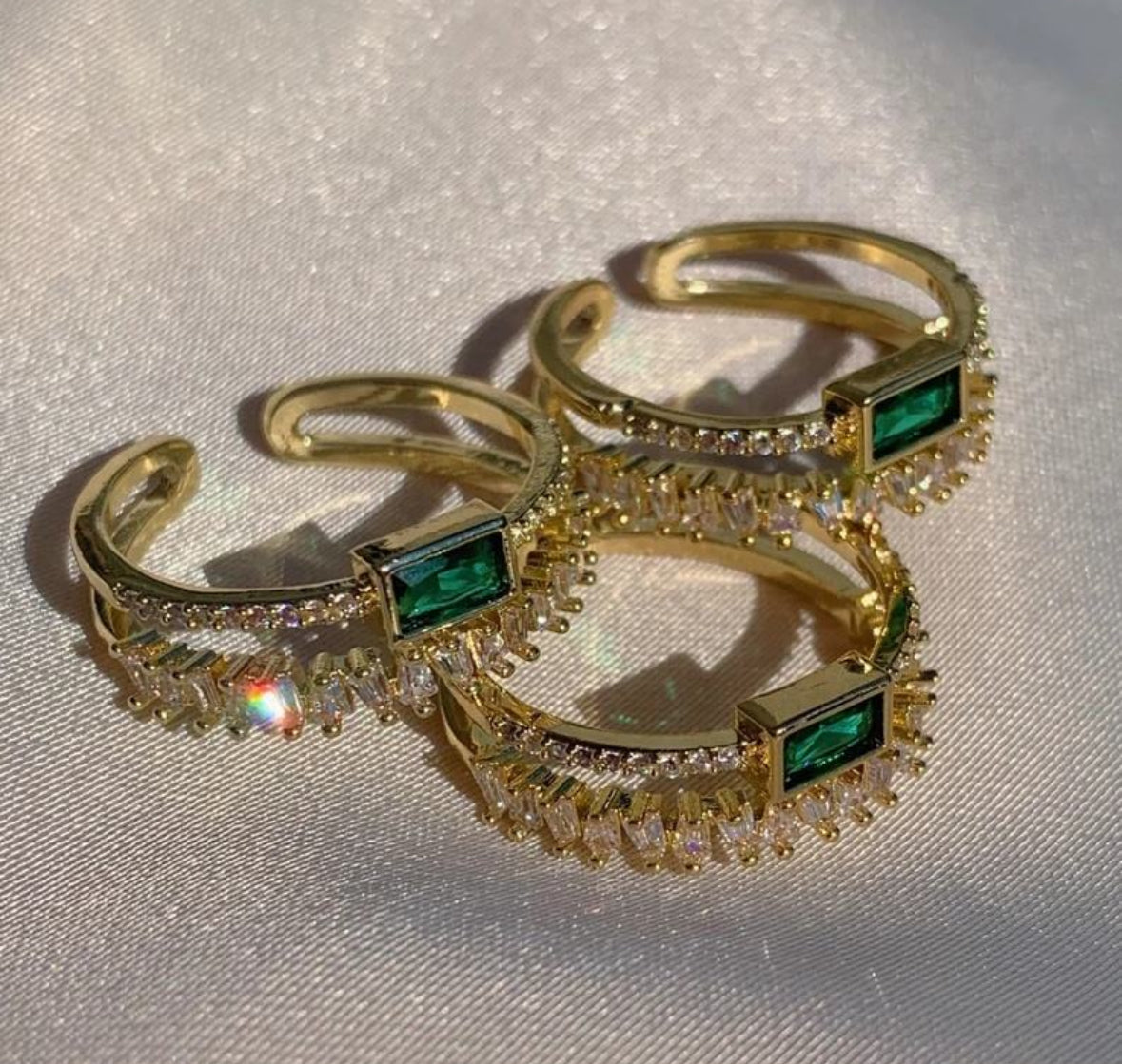 Green Emerald & Stone Studded Finger Ring