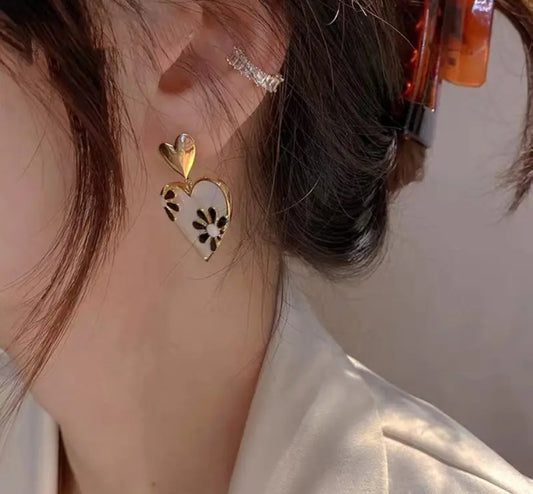 Enamelled Daisy
Heart Drop Earrings