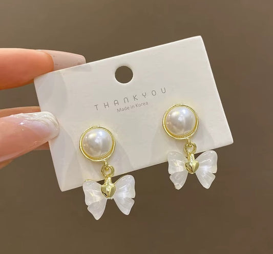 Crystal Bowknot Pearl
Dangle Earrings