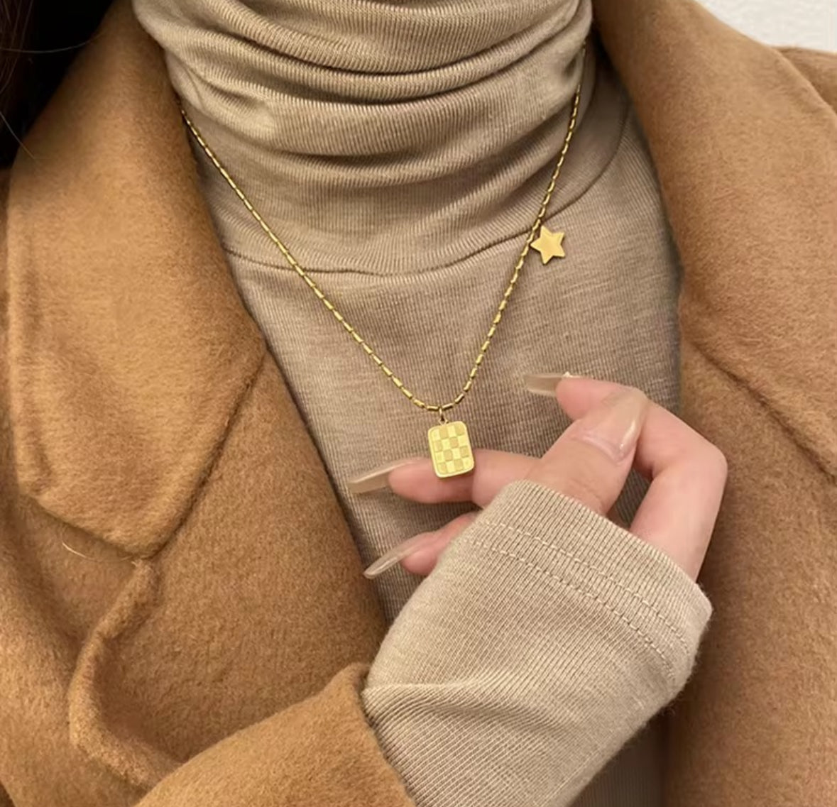 Dainty Square Star
Pendant Necklace