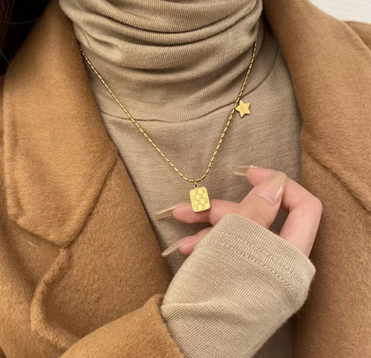 Dainty Square Star
Pendant Necklace