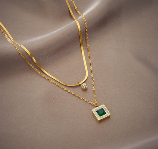 Emerald & Stone
Square Dual Chain Necklace