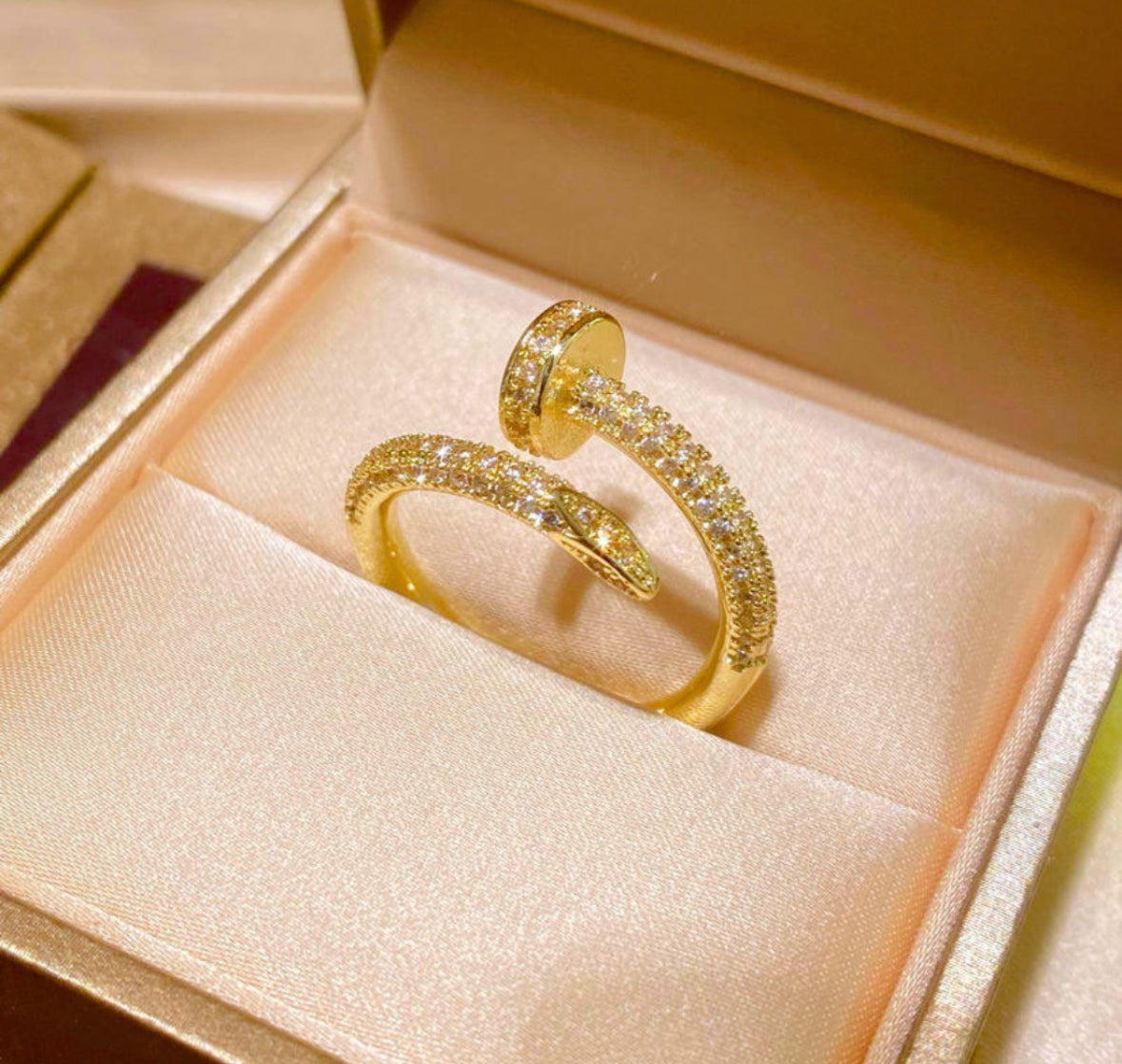 Nail Ring