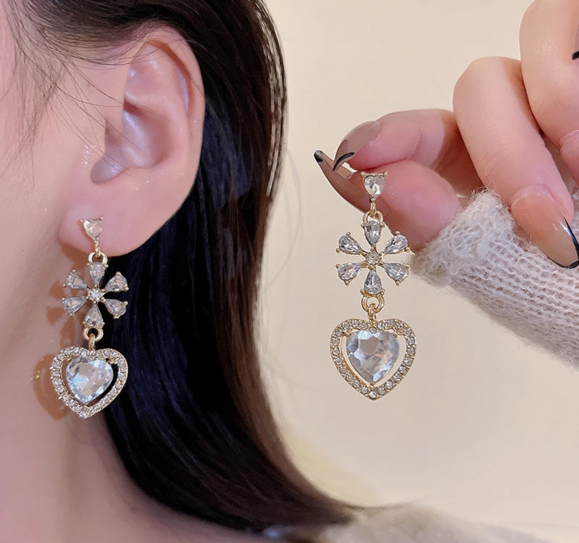 Rhinestone
Snowflake Heart Drop Long Earrings