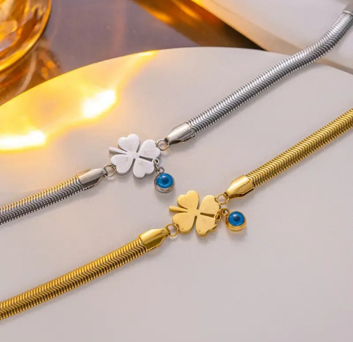 Evil's Eye Leaf Charm
Snake Chain Bracelet