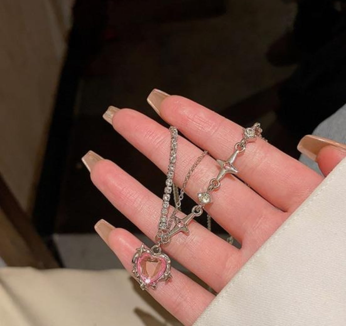 Crystal Heart Y2K
Asymmetric Chain Necklace