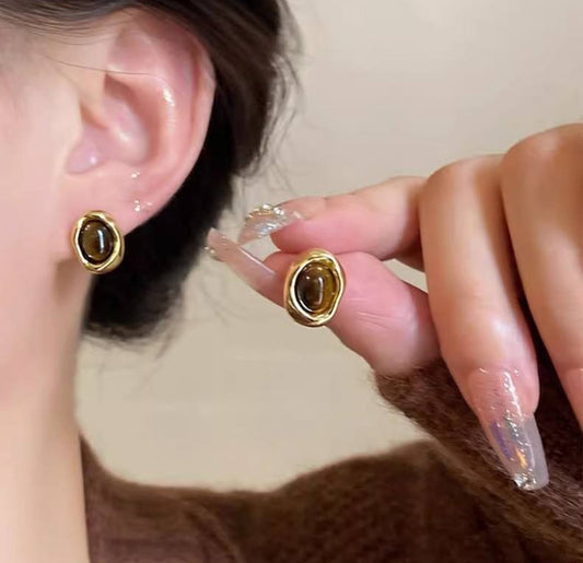 Tiger Eye Stone
Earrings Maillard Effect