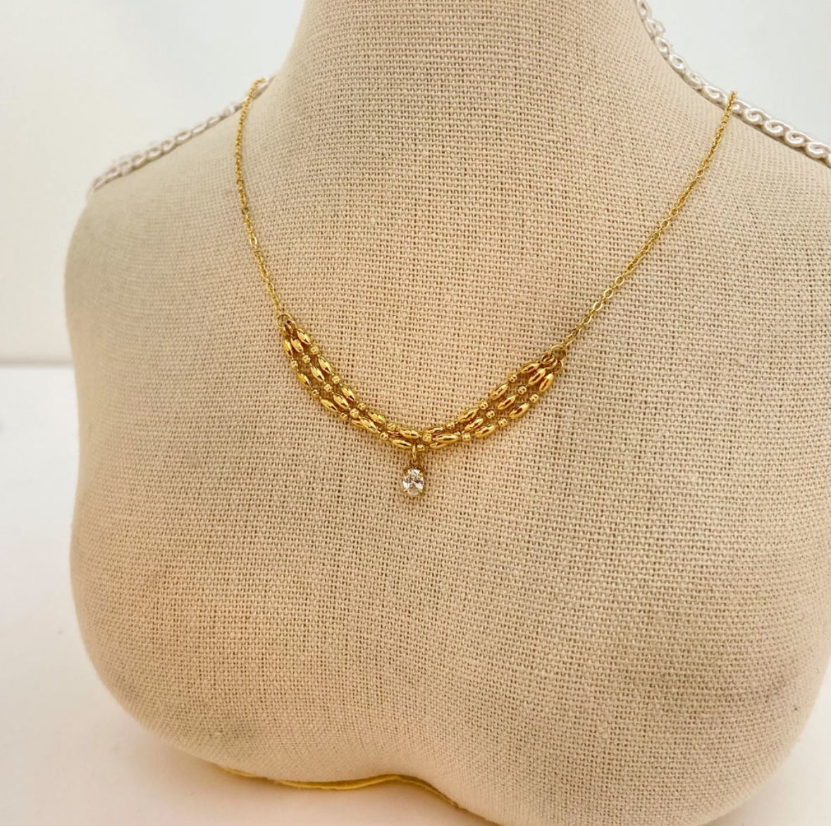 Oval Zircon
Wrapped Beads Rope Chain Necklace