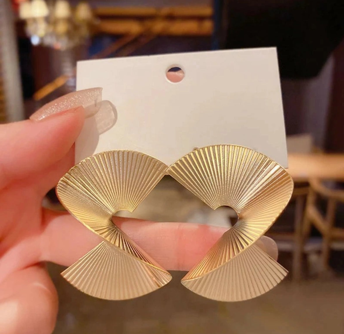 Geometric Spiral Big
Stud Earrings