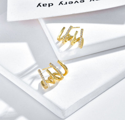 Claw Studs