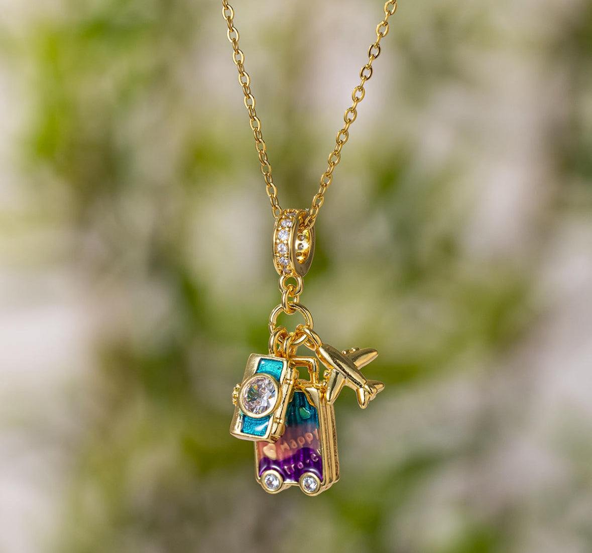 Travel Wanderers
Pendant Necklace