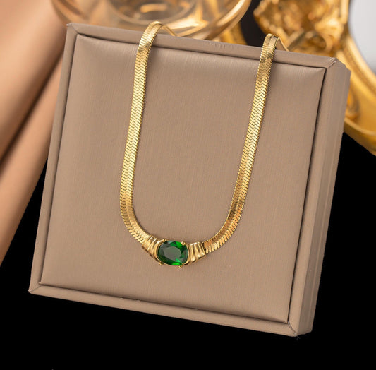 Snake Chain Oval
Emerald Style Zirconia Choker
Necklace