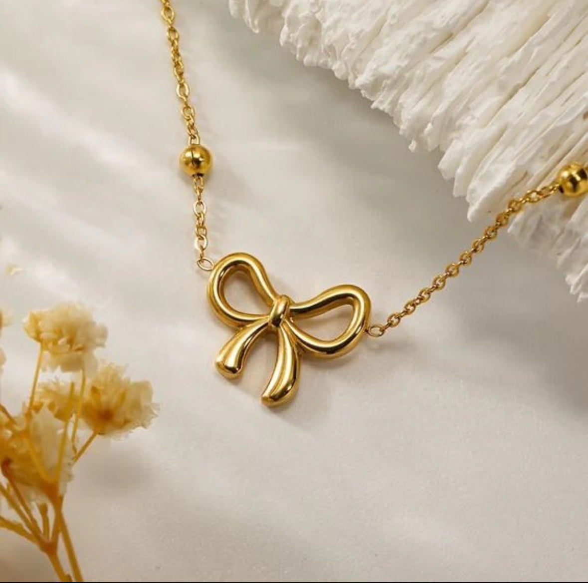 Beads Chain Bow
Necklace