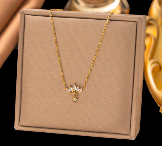 Crown Drop
Necklace